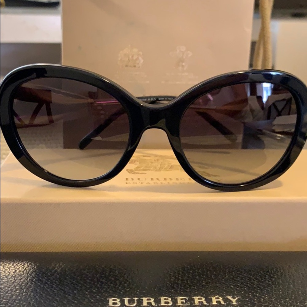 in great condition,original case and bag included